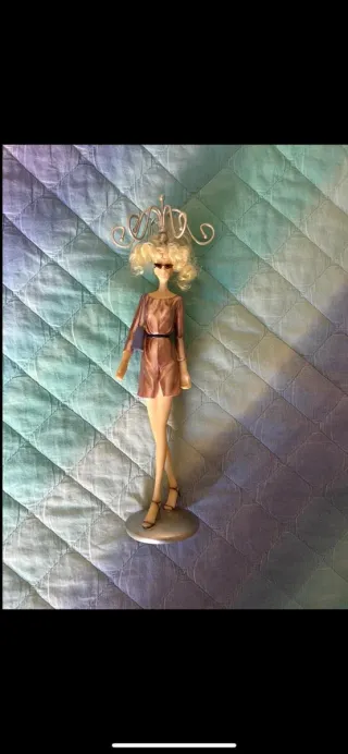 Bambola porta gioielli nuova