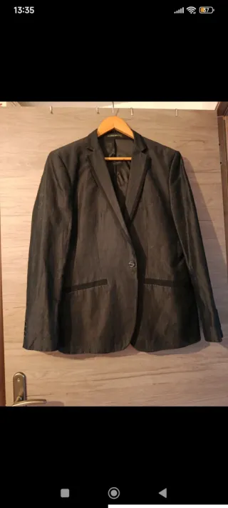 Traje de hombre negro