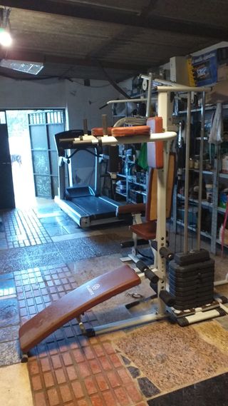 Máquina Multifuncional Klarfit Musculación