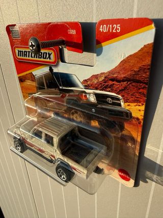 Matchbox '17 Toyota Land Cruiser 78