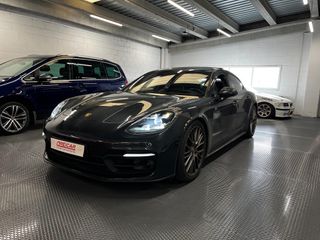 Porsche Panamera 2022
