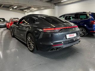 Porsche Panamera 2022