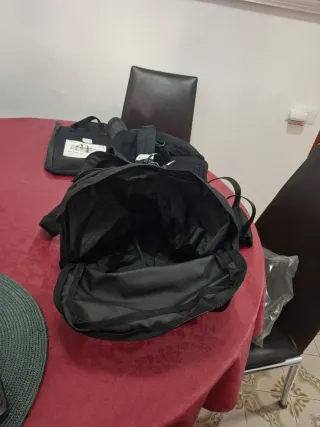 Bolsa de viaje Eastpak Reader M+ negra