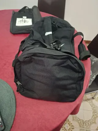Bolsa de viaje Eastpak Reader M+ negra
