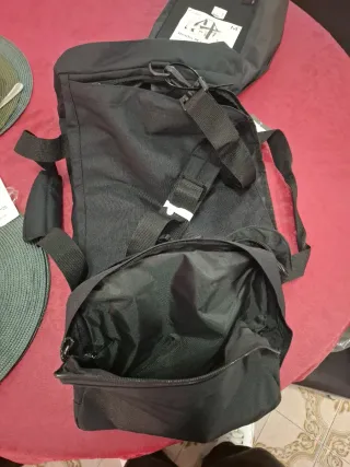 Bolsa de viaje Eastpak Reader M+ negra