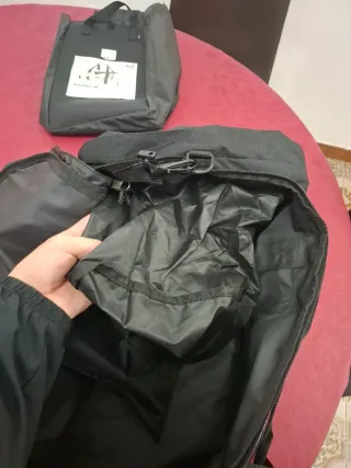 Bolsa de viaje Eastpak Reader M+ negra