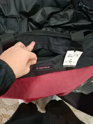 Bolsa de viaje Eastpak Reader M+ negra
