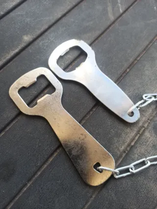 Cubos cerveza  con abrebotellas