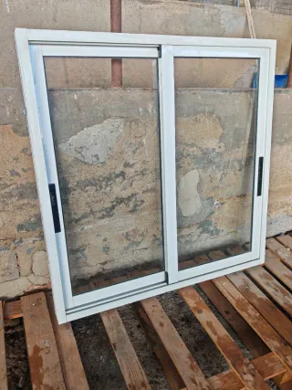 Ventana corredera 100x100