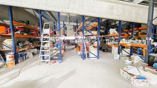 Nave industrial en venta en Olesa de Montserrat
