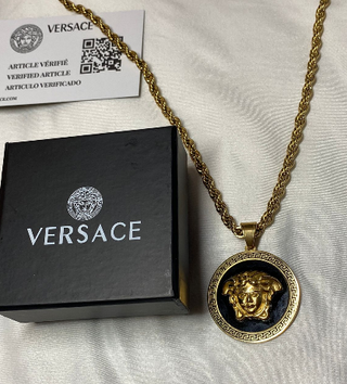 Colgante Versace Dorado con Caja