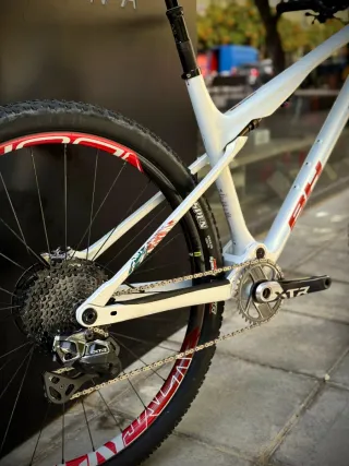 BH Lynx SLS World Cup