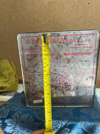 Scatola Lazzaroni biscotti antica