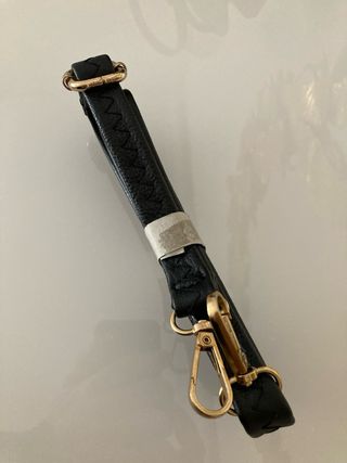 Correa de bolso desmontable negra y dorada