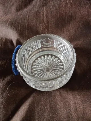 Piccolo contenitore in vetro e argento