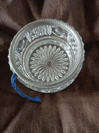 Piccolo contenitore in vetro e argento