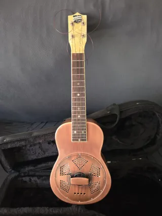 Ukelele Recording King RU-998-M Resonador Metal
