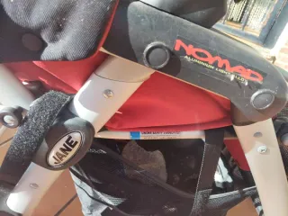 Cochecito y accesorios a juego