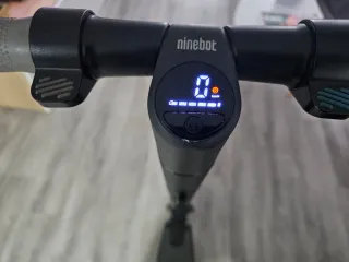 Patinete Eléctrico Ninebot by Segway ES1