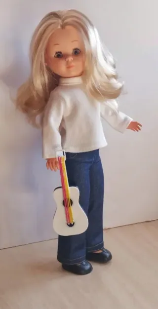 Guitarra Nancy Conjunto con los amigos