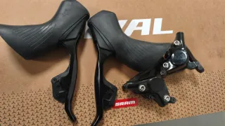 Manetas Rival AXS 12v