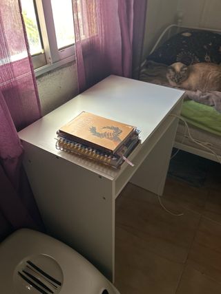 Scrivania per bambini IKEA bianca