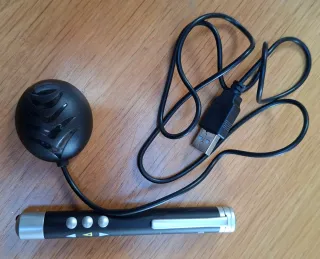 Puntero Láser USB Negro y Plateado Nuevo