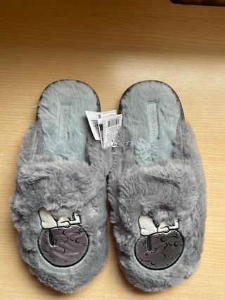 Zapatillas Snoopy nuevas