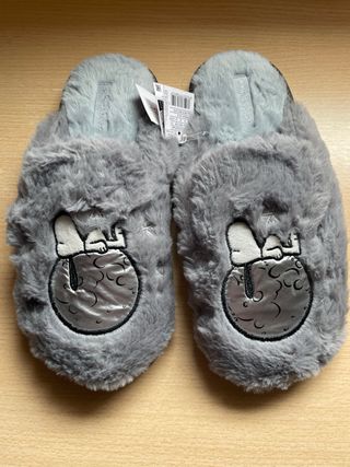 Zapatillas Snoopy nuevas