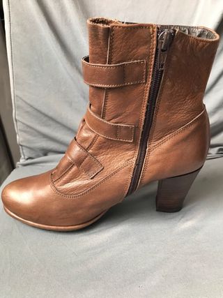Botines Sole Marrón Mujer