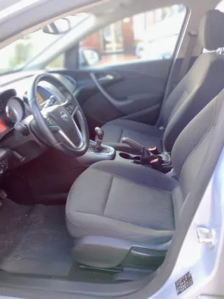 Opel Astra 2015