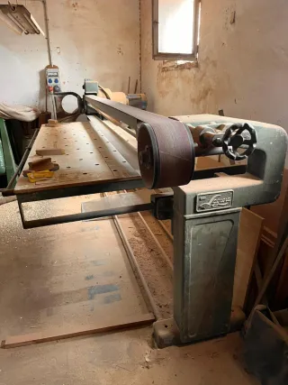 Lijadora de banda profesional