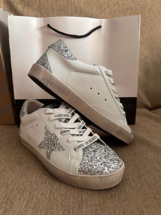 Golden Goose Sneakers Plata y Blanco Negociable