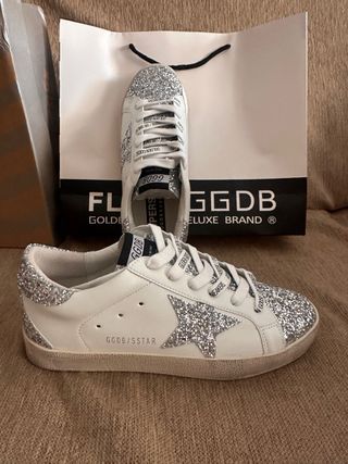 Golden Goose Sneakers Plata y Blanco Negociable