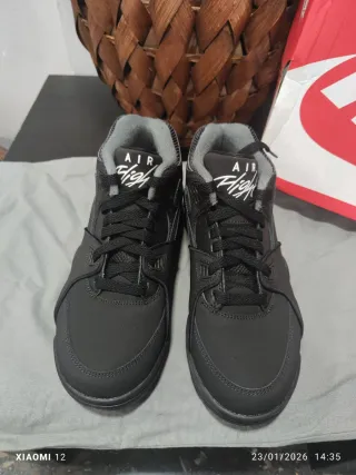 Nike Air Flight 89 Talla 38 Niño Negro Gris