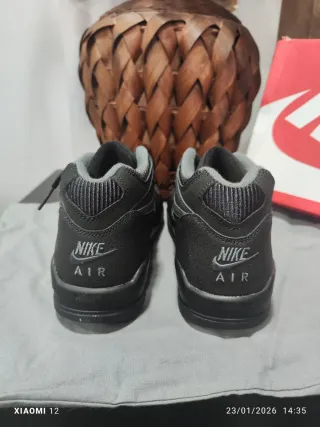 Nike Air Flight 89 Talla 38 Niño Negro Gris