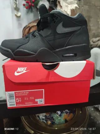 Nike Air Flight 89 Talla 38 Niño Negro Gris