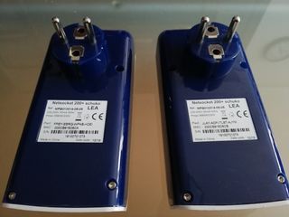 Par de adaptadores de red y regalo