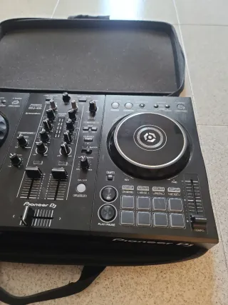 Consola DJ Pioneer DDJ-400 Rekordbox