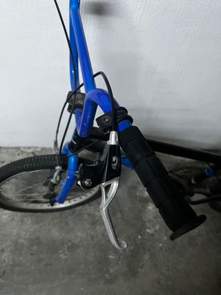 Bicicleta BMX Tijuana Negra y Azul