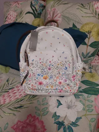 Mochila pequeña floral