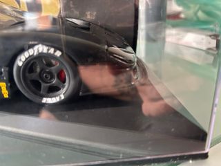 Ferrari F40 LM 1/18 con teca