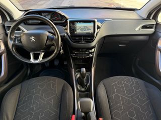 Peugeot 2008 2015