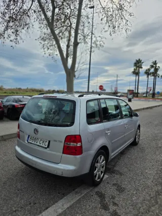 Volkswagen Touran 2.0 TDI Trendline