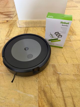 iRobot Roomba J7