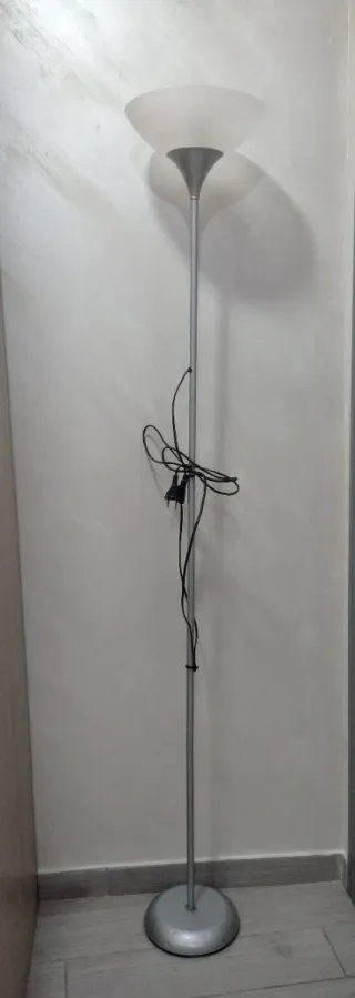 Lampada da terra argento e bianco