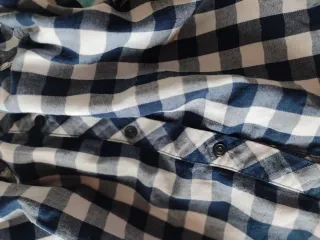 Camisa Bershka cuadros azul y blanco