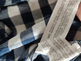 Camisa Bershka cuadros azul y blanco