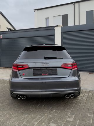 Audi S3 quattro Sportback 2.0TFSI S Line 300CV ful