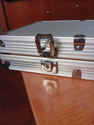 Maletín de póker completo